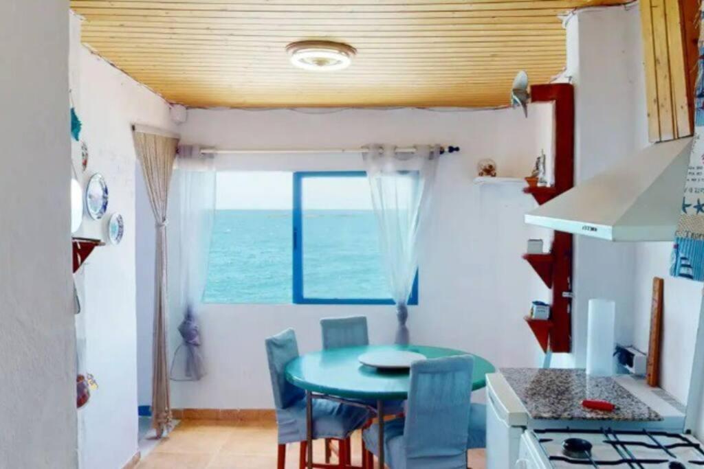 La Casa Con Terraza Privada Sobre El Mar Villa Telde Exterior photo