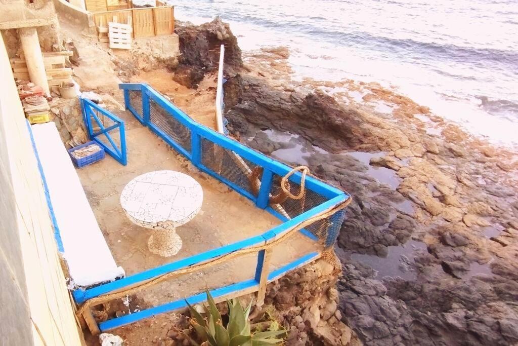 La Casa Con Terraza Privada Sobre El Mar Villa Telde Exterior photo